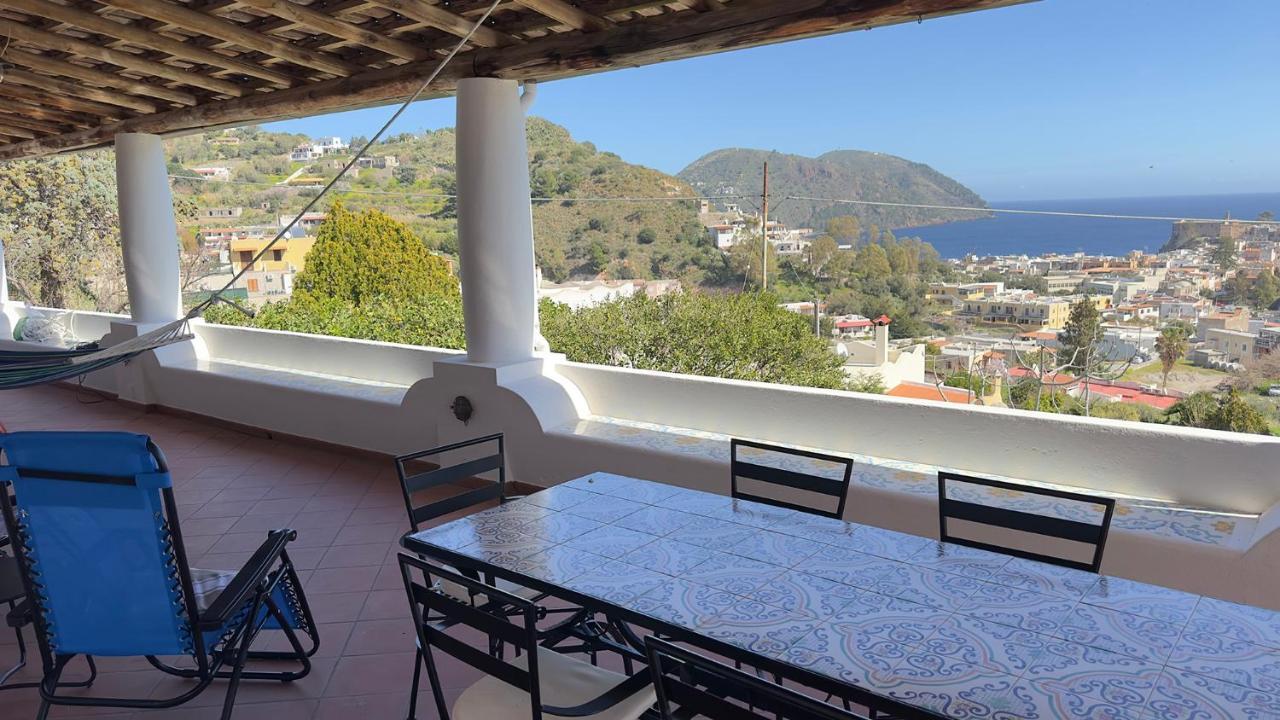 Villa La Milanina Lipari  Exteriör bild