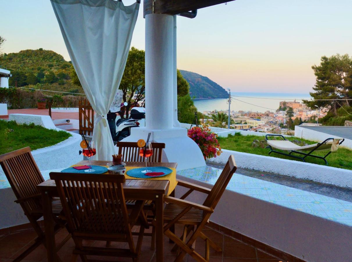 Villa La Milanina Lipari  Exteriör bild