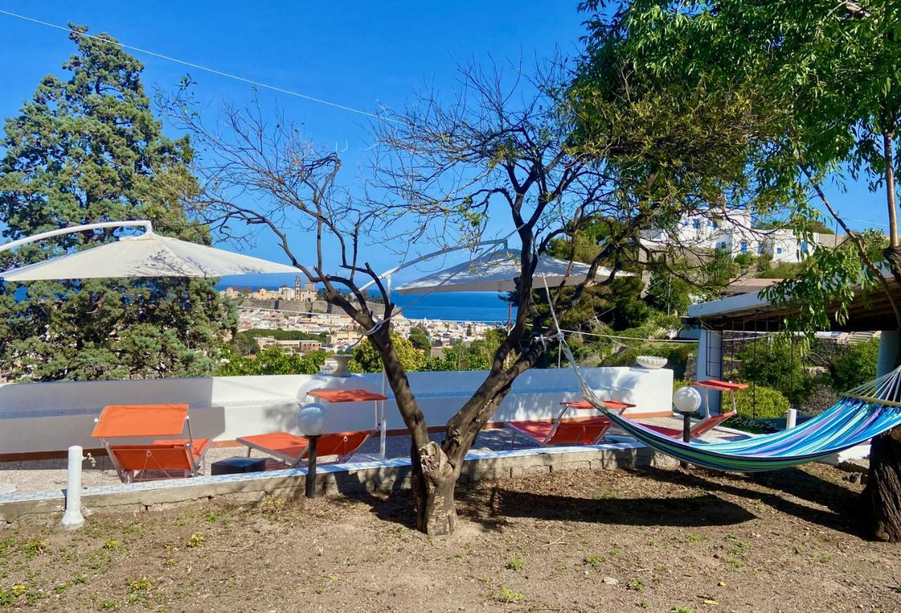 Villa La Milanina Lipari  Exteriör bild