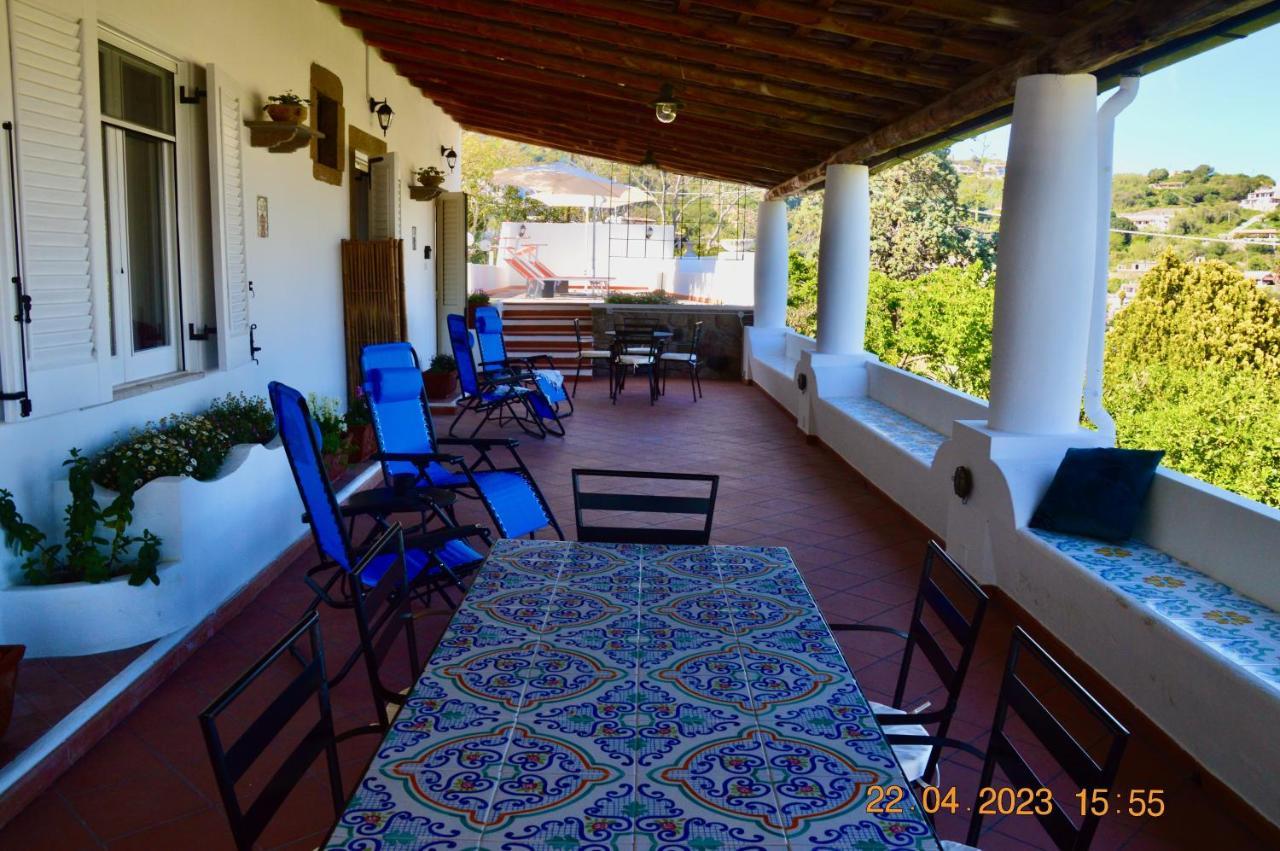 Villa La Milanina Lipari  Exteriör bild