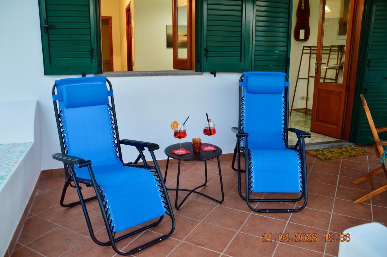 Villa La Milanina Lipari  Exteriör bild