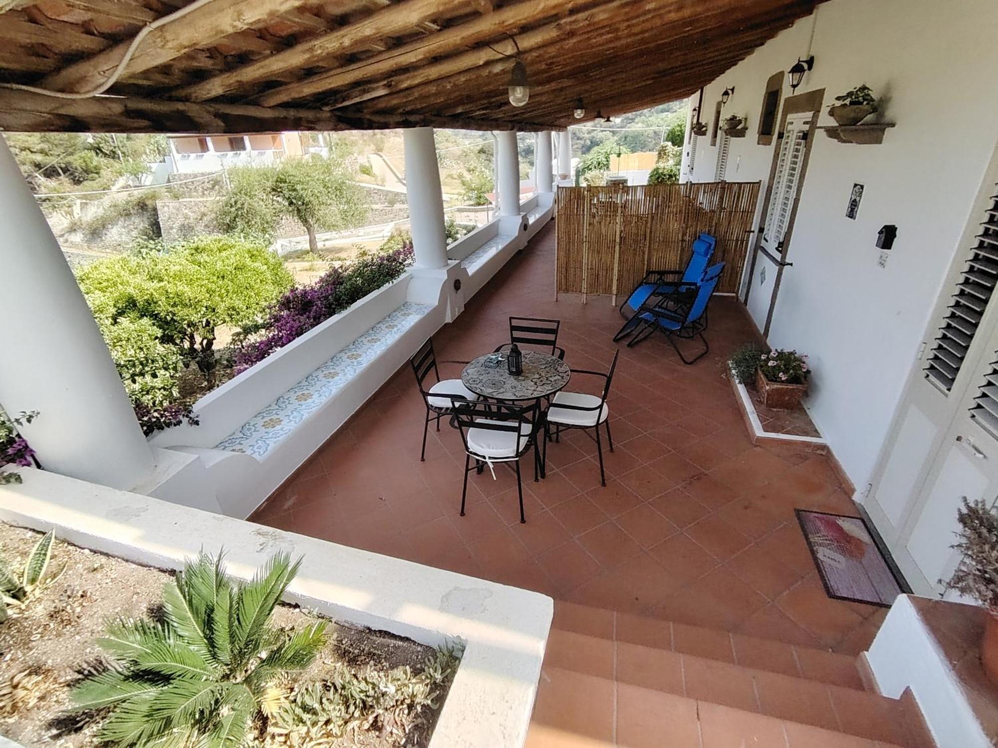 Villa La Milanina Lipari  Exteriör bild