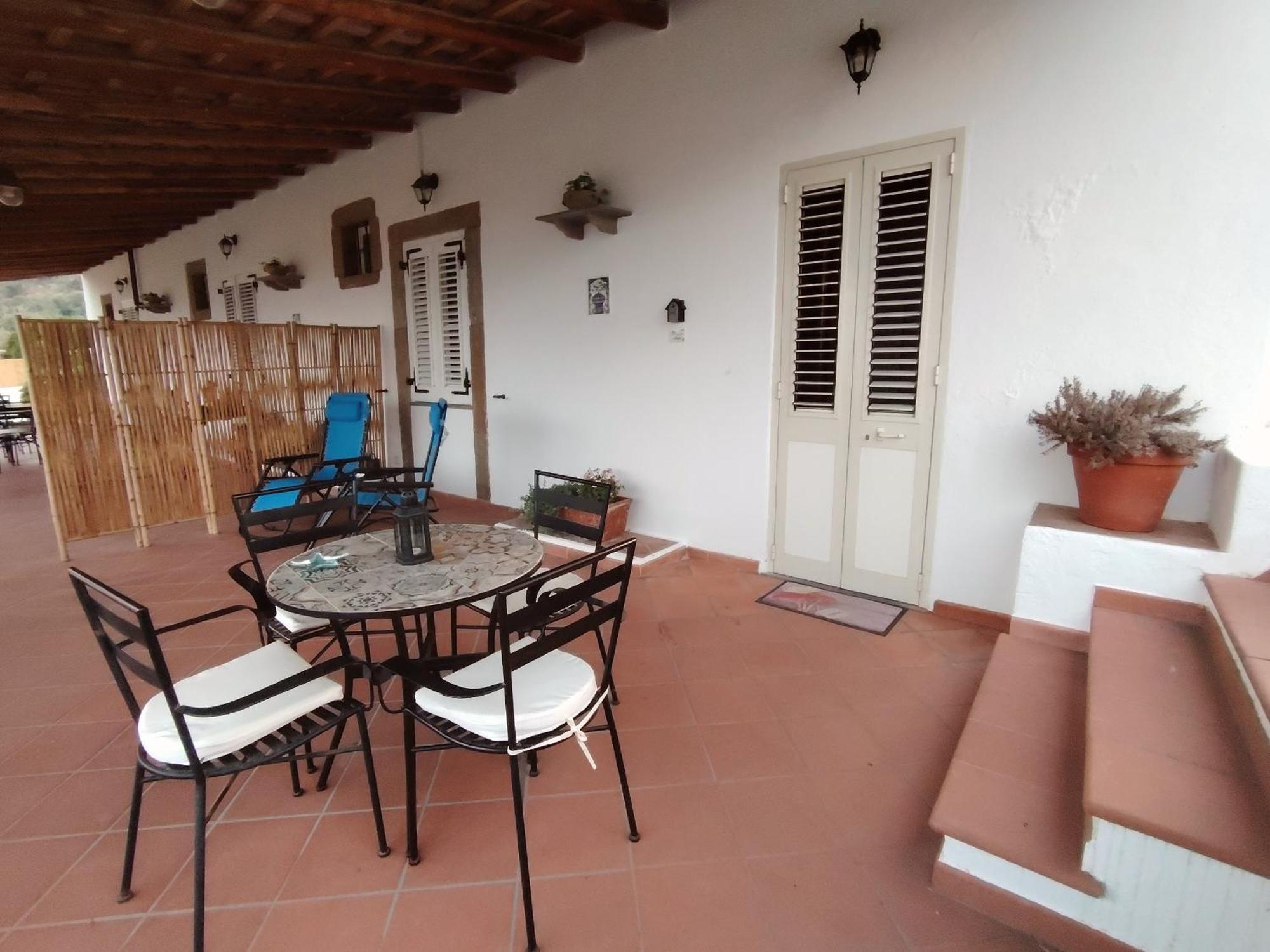 Villa La Milanina Lipari  Exteriör bild